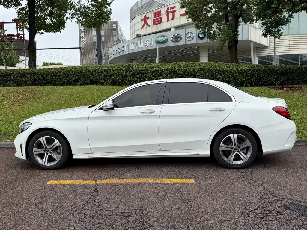 Mercedes-Benz C-Class 2019 facelift C 260 L sports version купить на сайте DeffCars