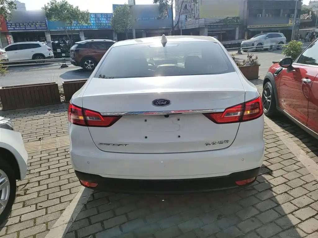 Forex 2019 facelift 1.5L automatic enjoyment type National VI купить на сайте DeffCars