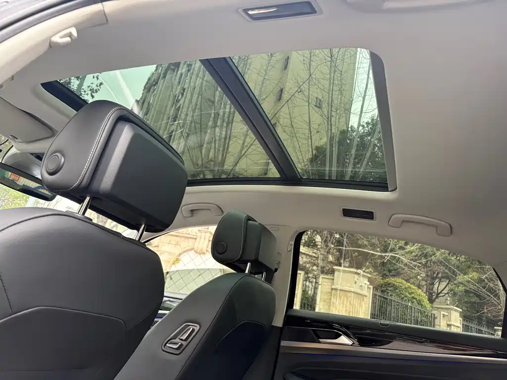 Passat 2024 380TSI Deluxe Edition купить на сайте DeffCars