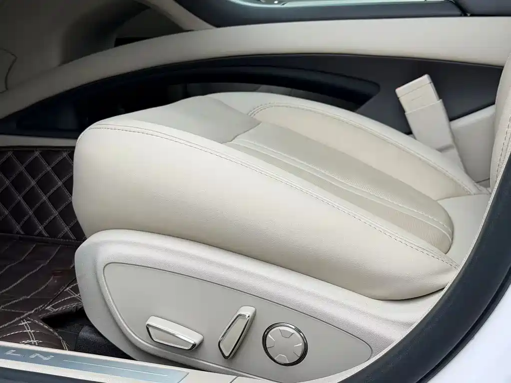 Lincoln MKZ 2019 2.0T Zunya Edition National VI купить на сайте DeffCars