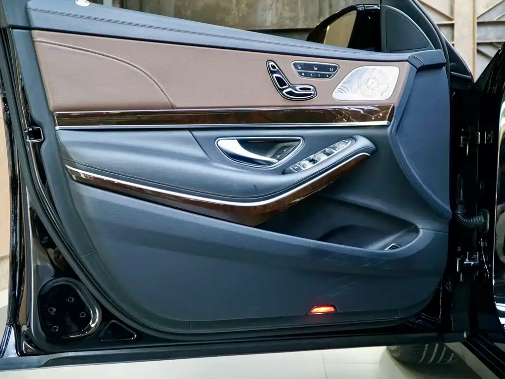 MAYBACH S-Class 2016 S 400 4MATIC купить на сайте DeffCars