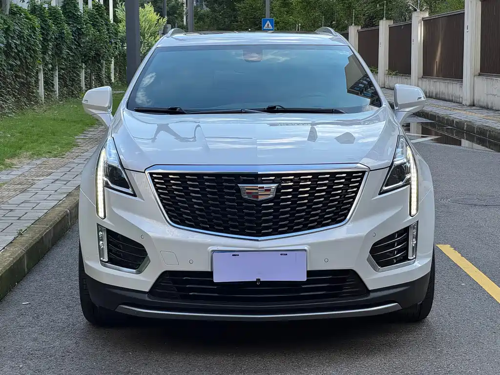 Cadillac XT5 2021 28T luxury model купить на сайте DeffCars