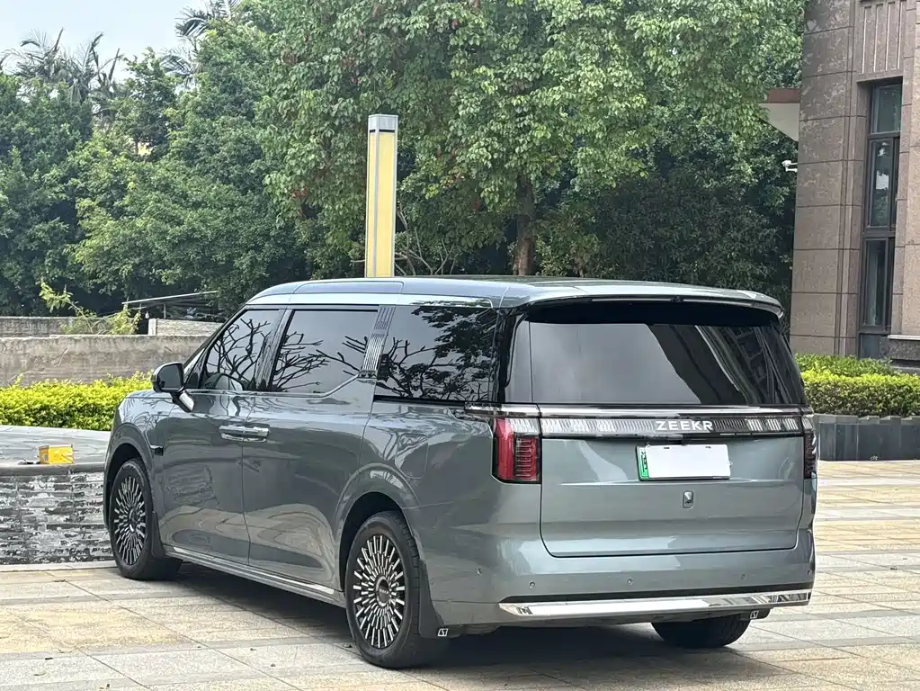 Jikrypton 009 2024 six-seater executive version four-wheel drive 108kWh купить на сайте DeffCars