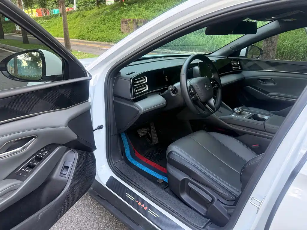 Qin L 2024款 DM-i 80KM领先型 купить на сайте DeffCars
