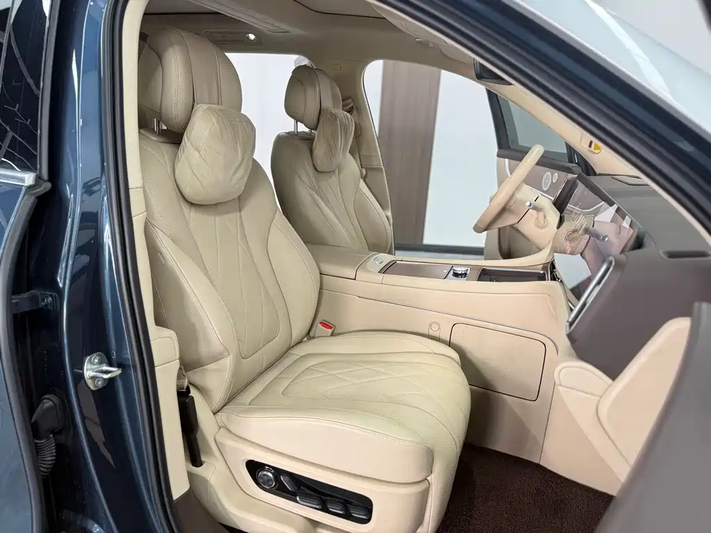 Wenjie M9 2024 extended range Ultra version 42kWh 6-seater version купить на сайте DeffCars