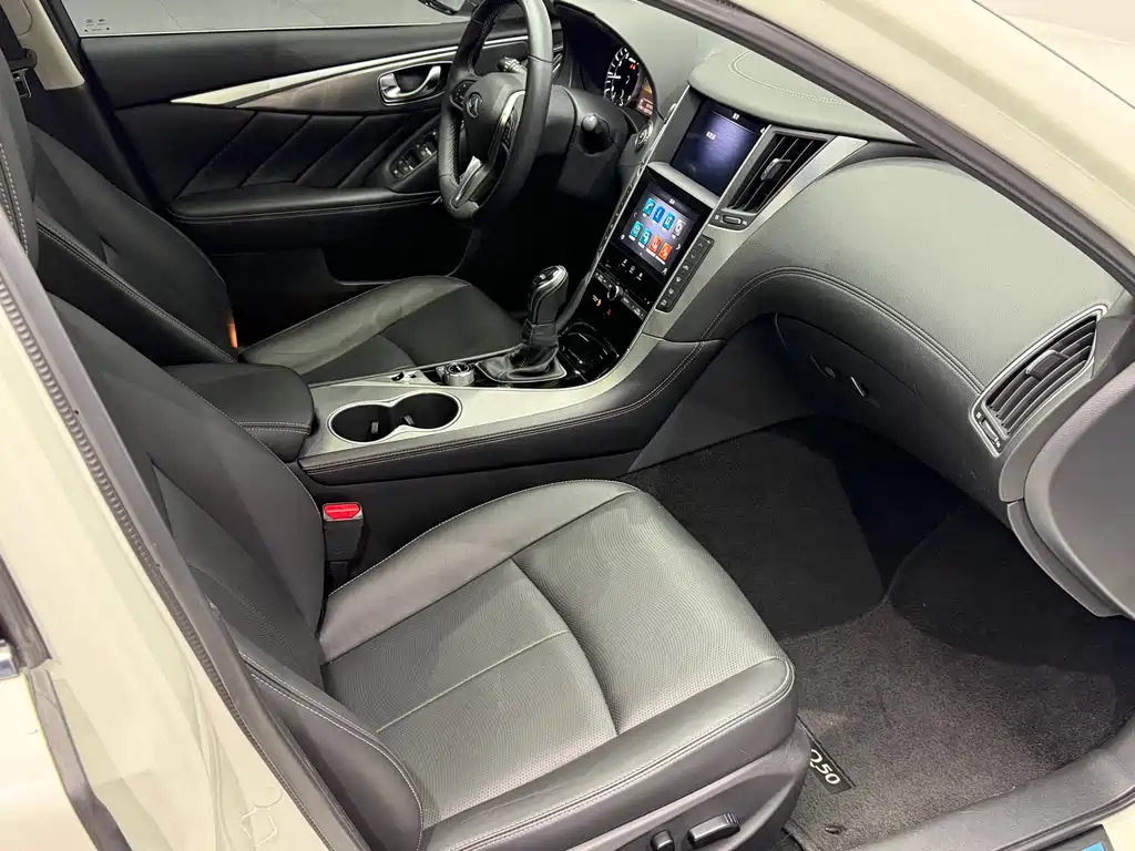 Infiniti Q50L 2021 2.0T Jinxiang Sports Edition купить на сайте DeffCars