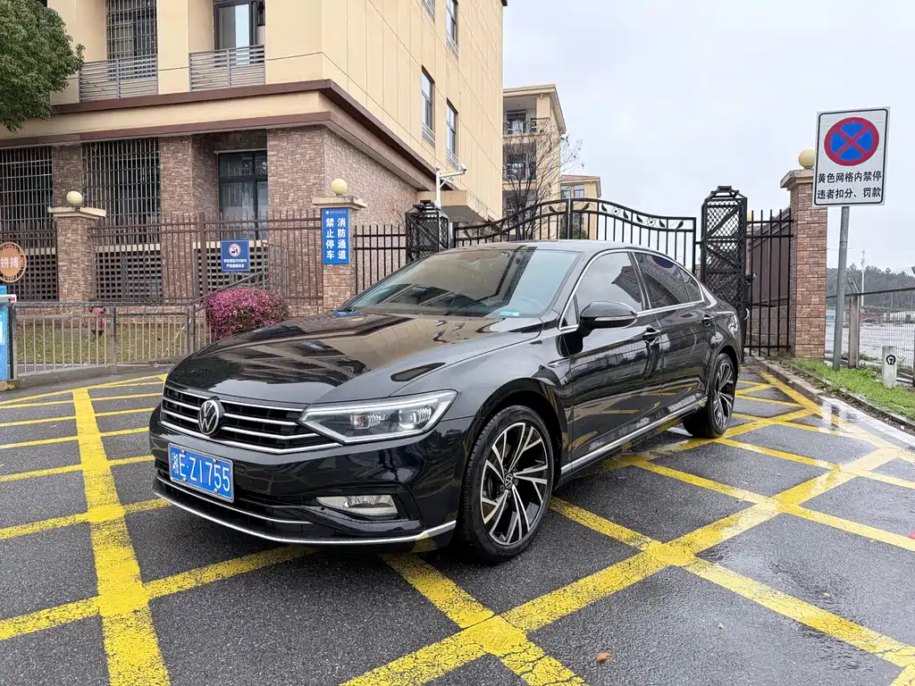 Magotan 2020 330TSI DSG luxury model купить на сайте DeffCars