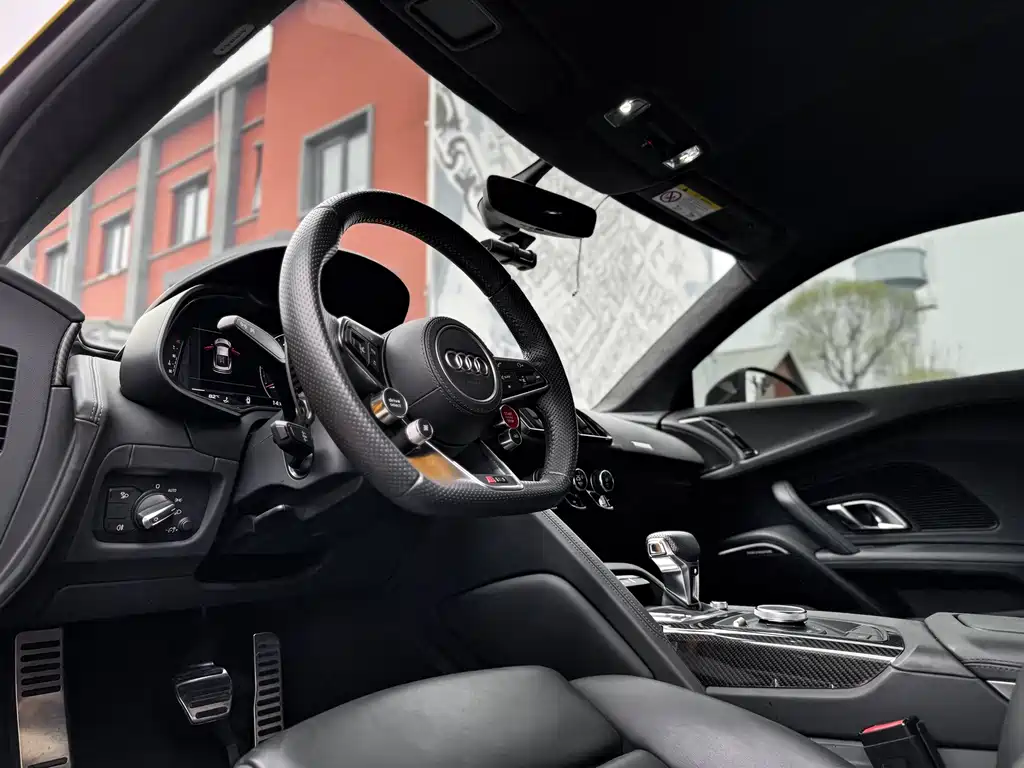 Audi R8 2022 V10 Coupe performance купить на сайте DeffCars
