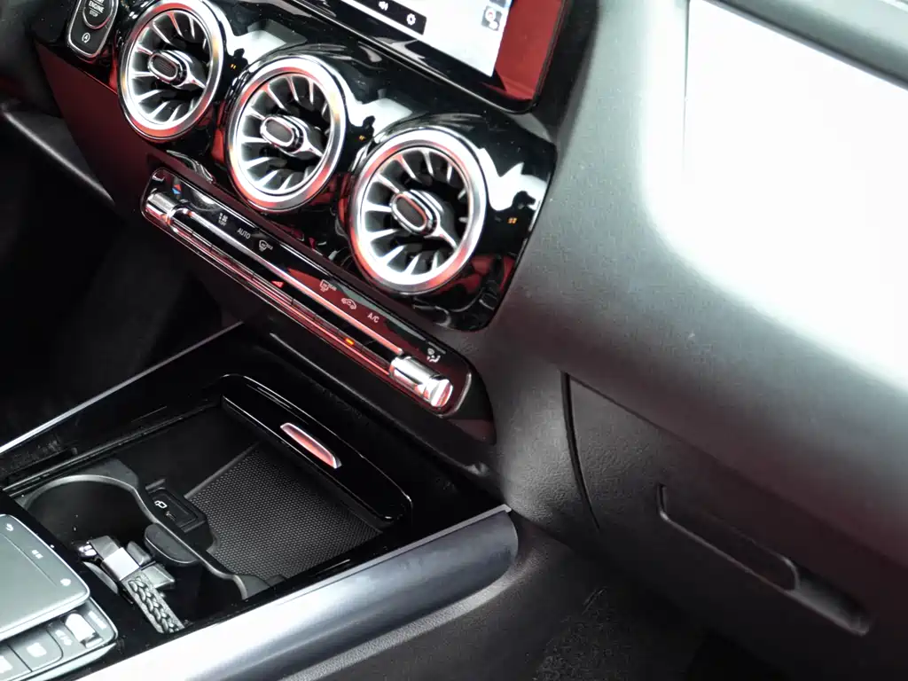 Mercedes-Benz GLA AMG 2023 AMG GLA 35 4MATIC купить на сайте DeffCars