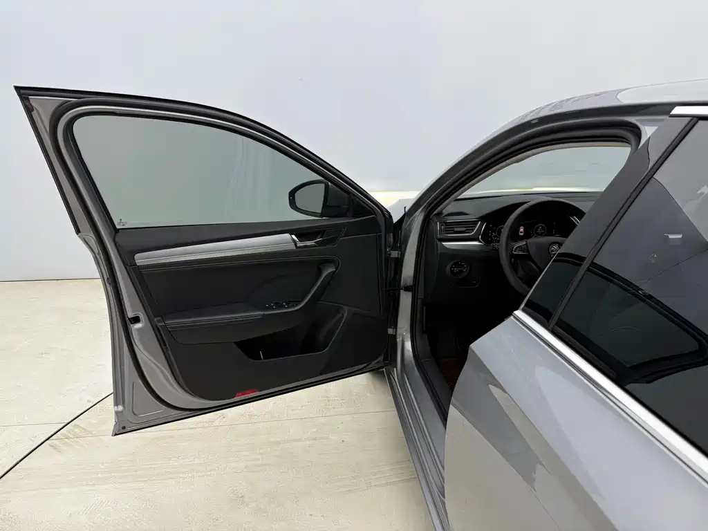 Superb 2023 TSI280 DSG Exclusive Edition купить на сайте DeffCars