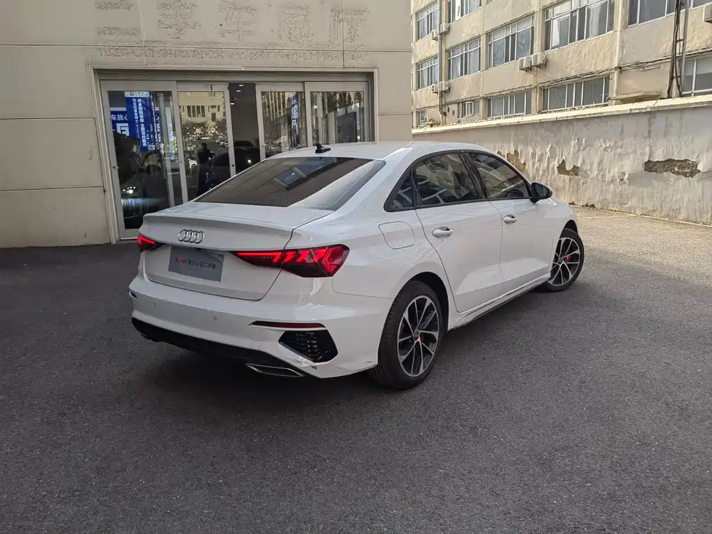 Audi A3 2021 A3L Limousine 35 TFSI aggressive and sporty купить на сайте DeffCars