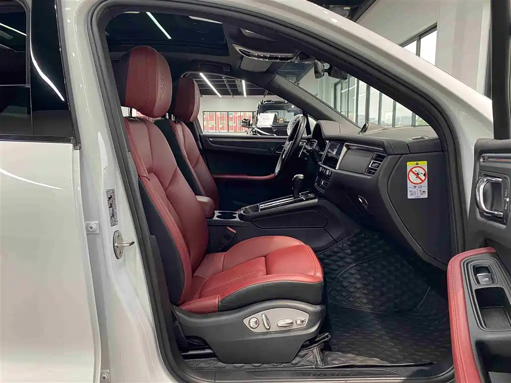 Macan 2023 Macan 2.0T купить на сайте DeffCars