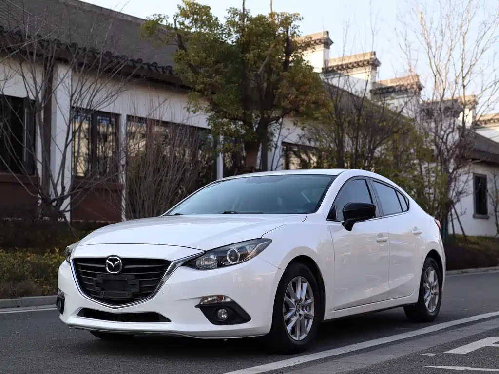 Mazda3 Angkesela 2016 sedan 1.5L automatic luxury model купить на сайте DeffCars