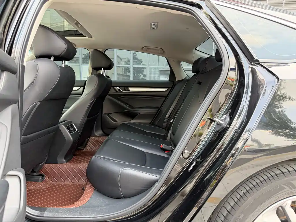 Accord 2018 260TURBO Deluxe Edition National V купить на сайте DeffCars