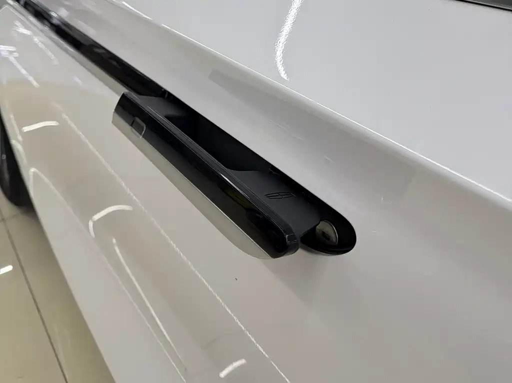 Lincoln Z 2022 facelift i-exclusive edition купить на сайте DeffCars