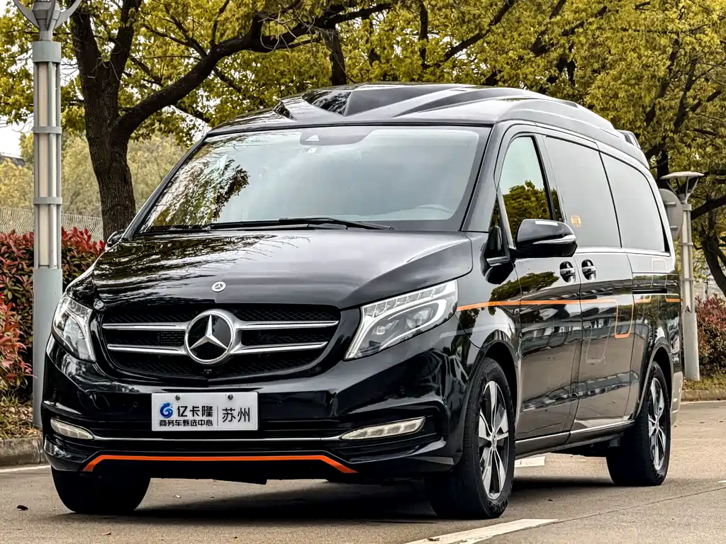 Mercedes-Benz V-Class 2022 V 260 L Long Wheelbase Luxury Edition купить на сайте DeffCars