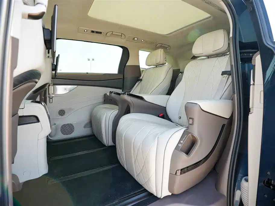 Denza D9 2022 DM-i 970 four-wheel drive flagship model купить на сайте DeffCars