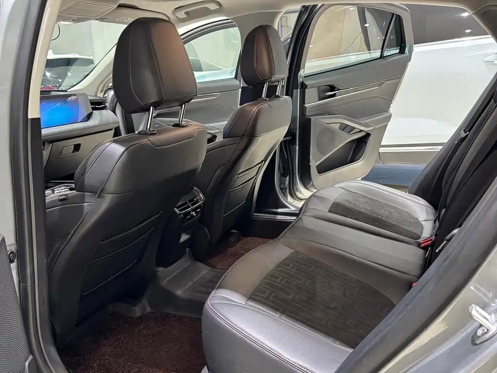 Mondeo 2022 EcoBoost 245 Luxury купить на сайте DeffCars