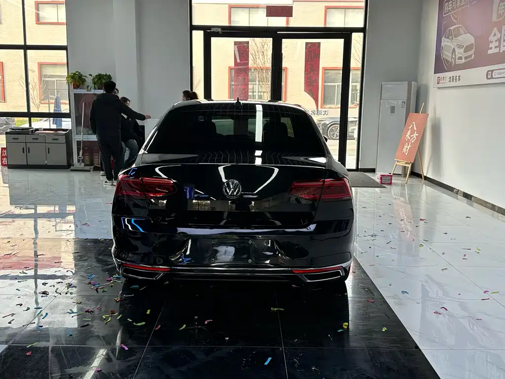 Magotan 2020 330TSI DSG leading model купить на сайте DeffCars