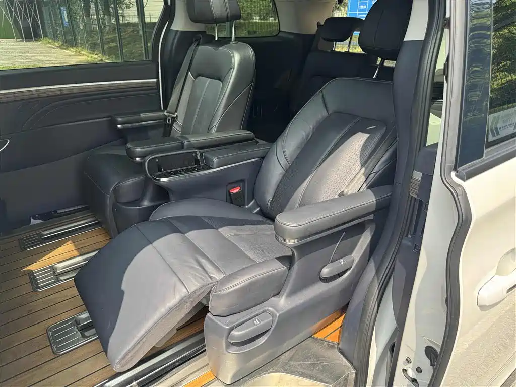 Trumpchi M8 2021 Lingxiu Series 390T Premium Edition купить на сайте DeffCars
