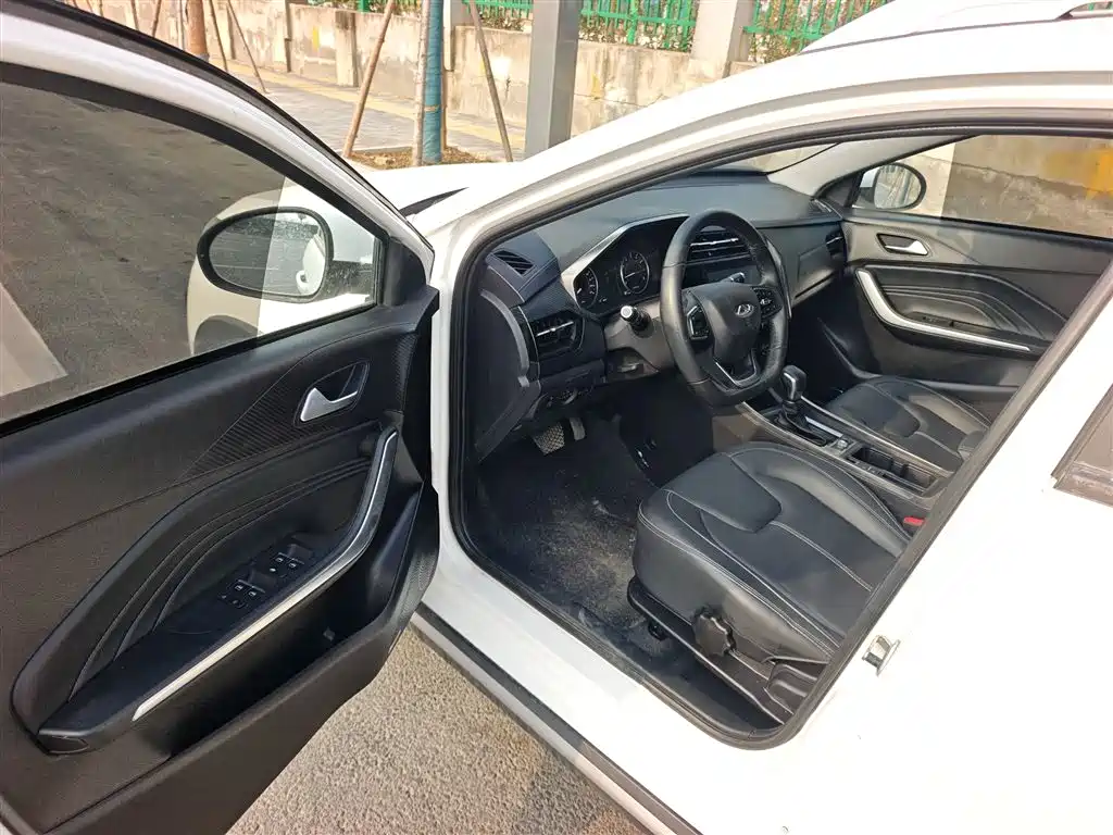Tiggo 3x 2021 PLUS 1.5L CVT Happy Red Date Edition купить на сайте DeffCars