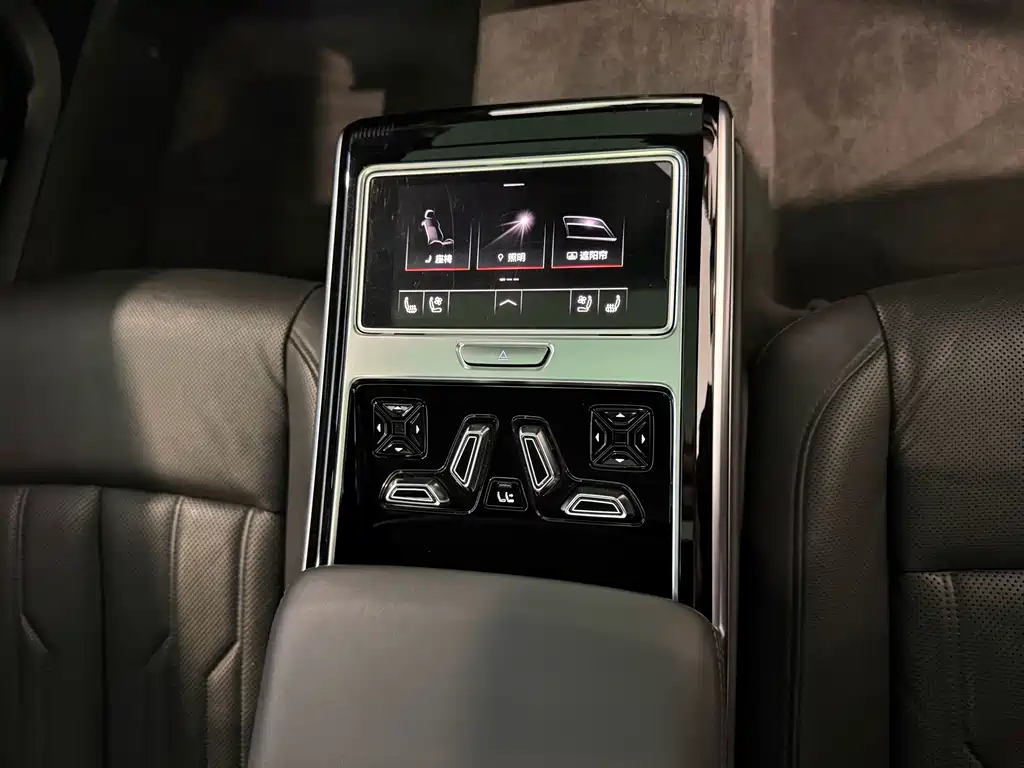 Audi A8 2018 A8L 55 TFSI quattro luxury model купить на сайте DeffCars