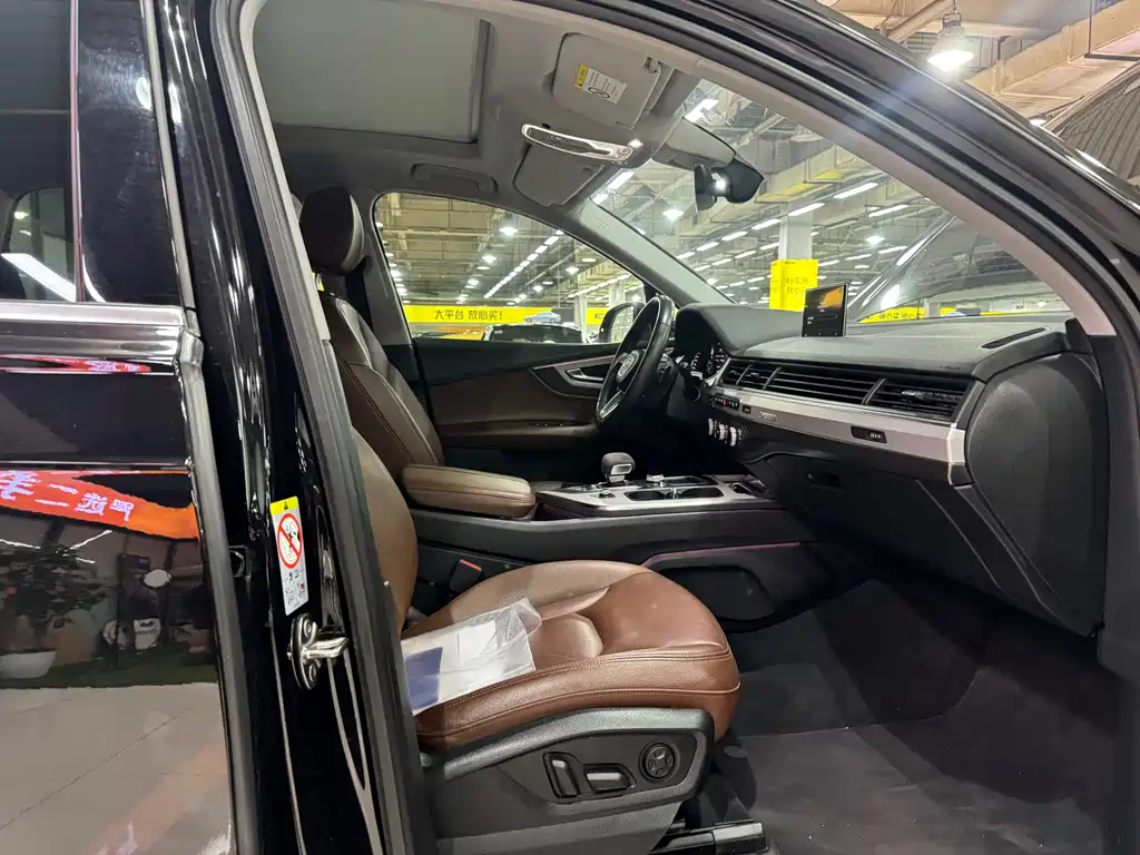 Audi Q7 2018 45 TFSI Technology купить на сайте DeffCars