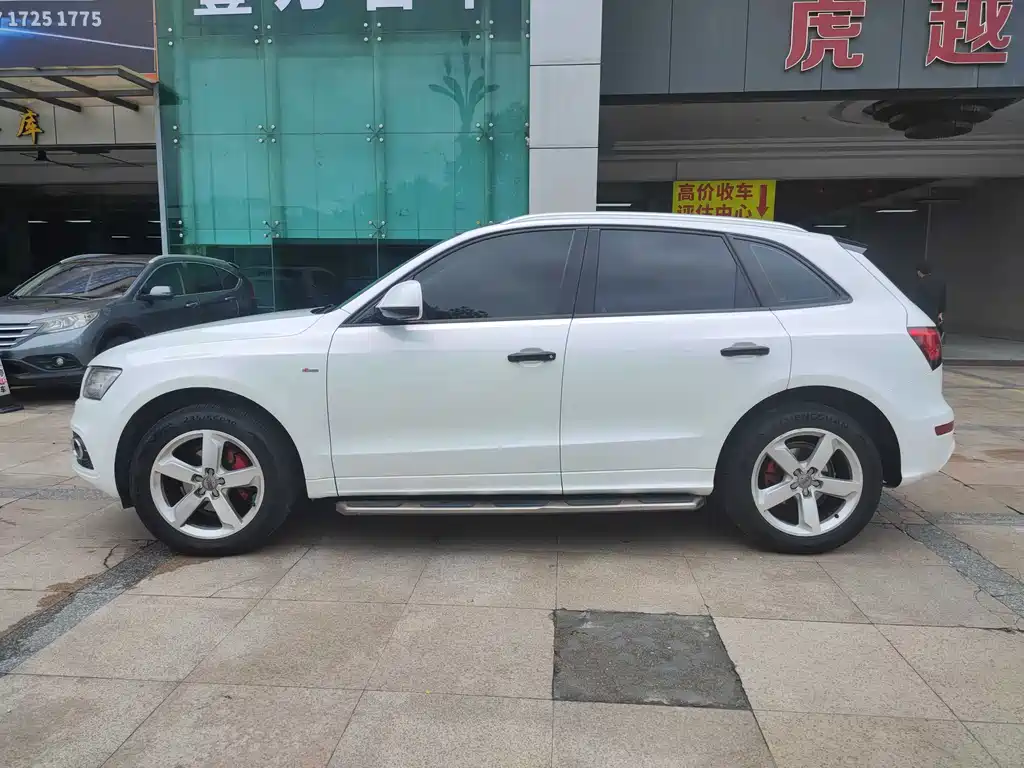 Audi Q5 2018 Collector's Edition 40 TFSI Enterprising купить на сайте DeffCars