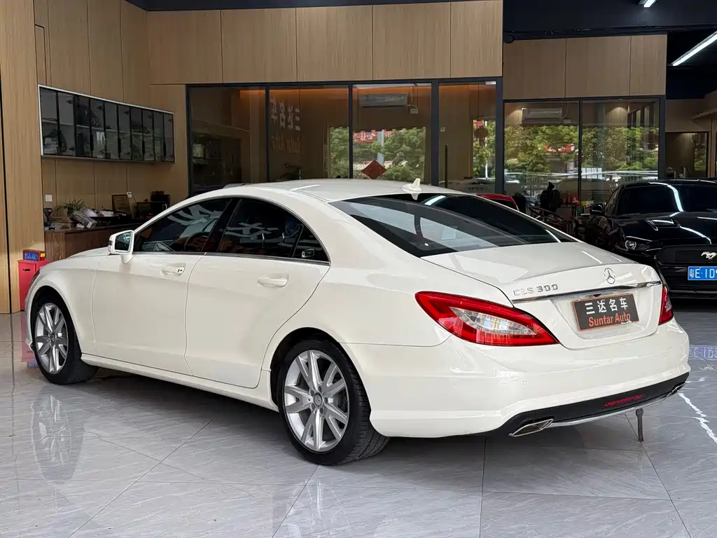 Mercedes CLS 2012 300 CGI купить на сайте DeffCars