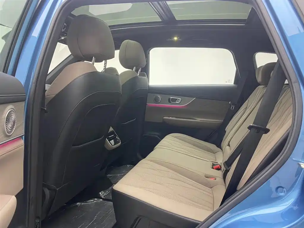 Tiggo 8 PLUS C-DM 2025 model 1.5T 116km premium type 5 seats купить на сайте DeffCars