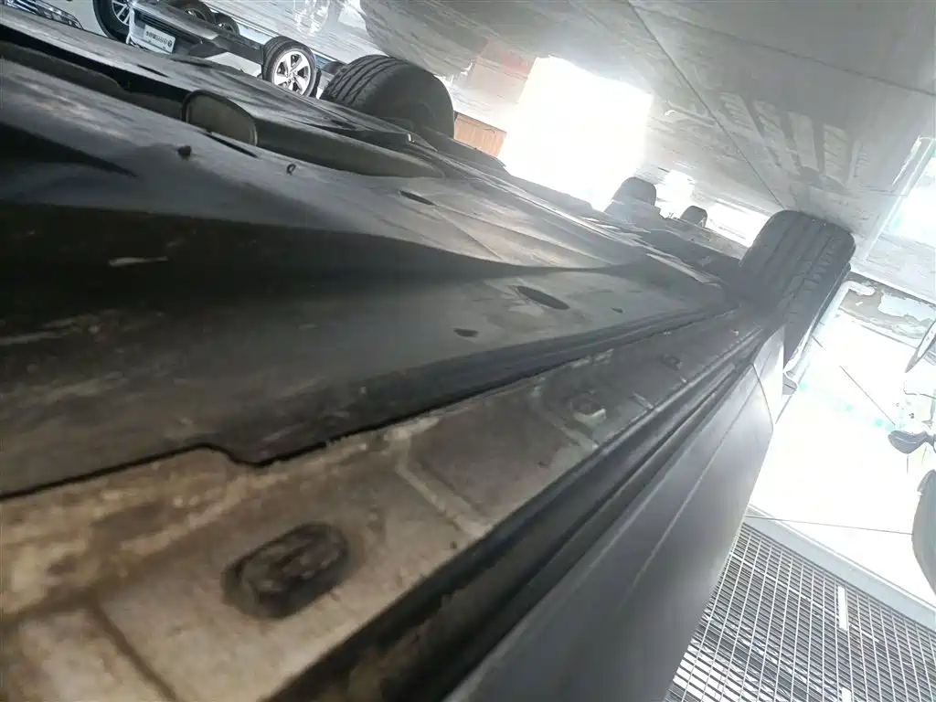 Tiguan L 2023 330TSI automatic two-wheel drive comfort version купить на сайте DeffCars