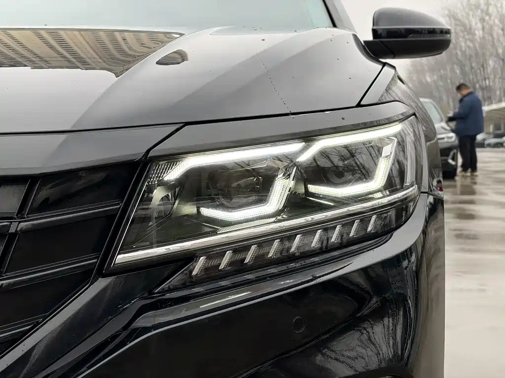 Passat 2019 380TSI Deluxe Edition National VI купить на сайте DeffCars