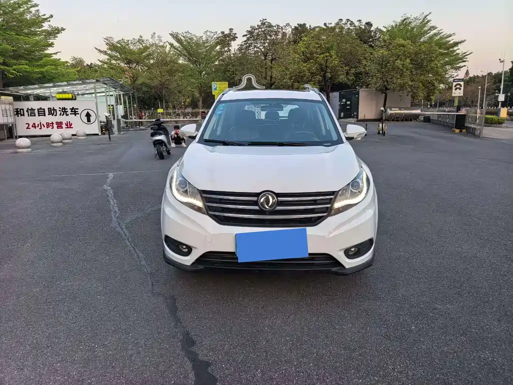 Fengguang 580 2017 1.5T manual luxury model купить на сайте DeffCars