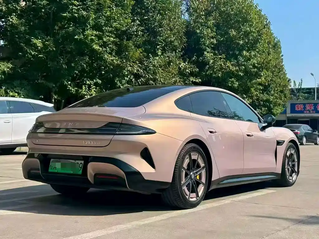 Xiaomi SU7 2026 rear drive Pro version купить на сайте DeffCars