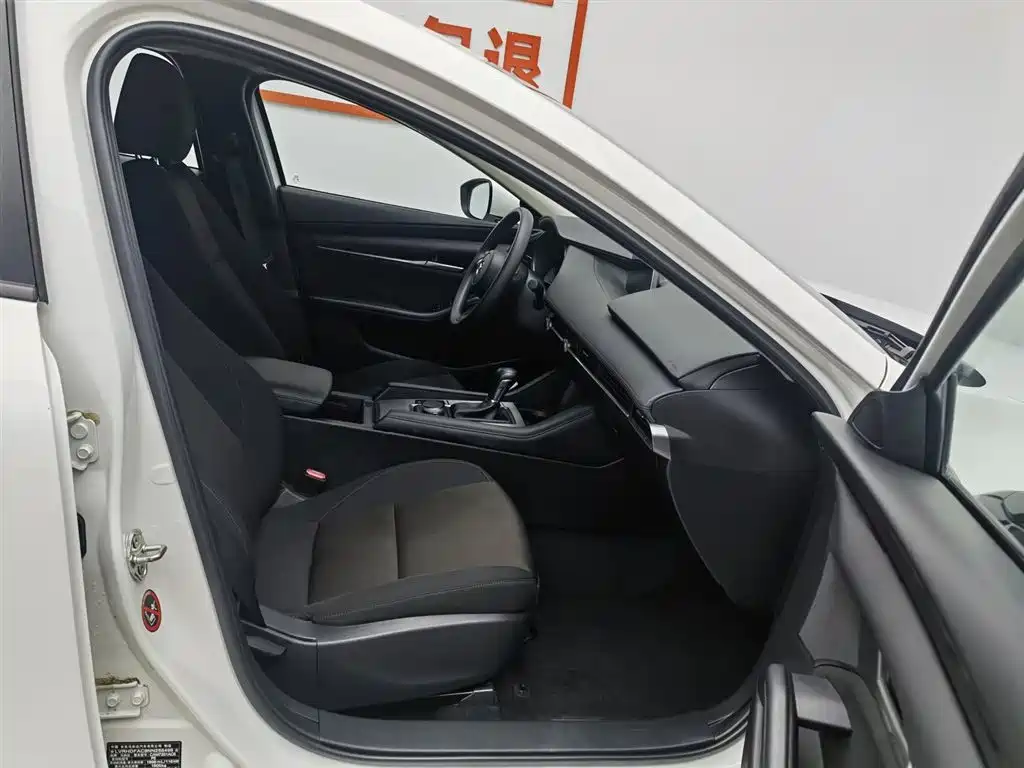 Mazda3 Angkesela 2022 2.0L automatic quality version купить на сайте DeffCars