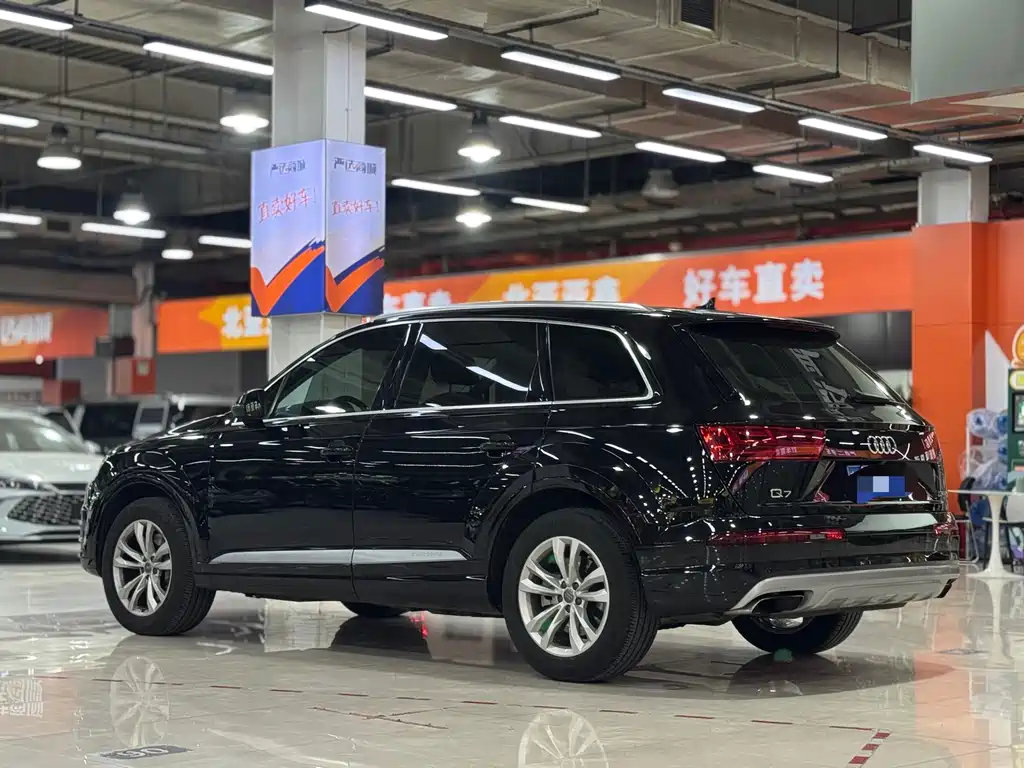 Audi Q7 2018 45 TFSI Technology купить на сайте DeffCars