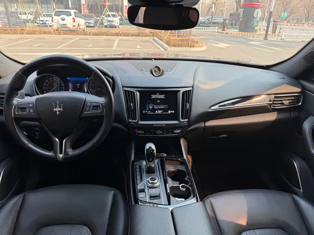 Levante 2018 3.0T sports version купить на сайте DeffCars