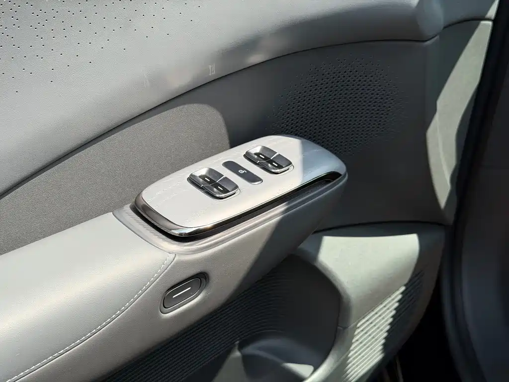 Xpeng G7 2025 Model 702 Super Long Battery Life Max купить на сайте DeffCars