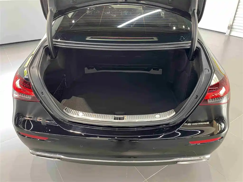 Mercedes-Benz E-Class 2022 E 300 L Luxury Model купить на сайте DeffCars