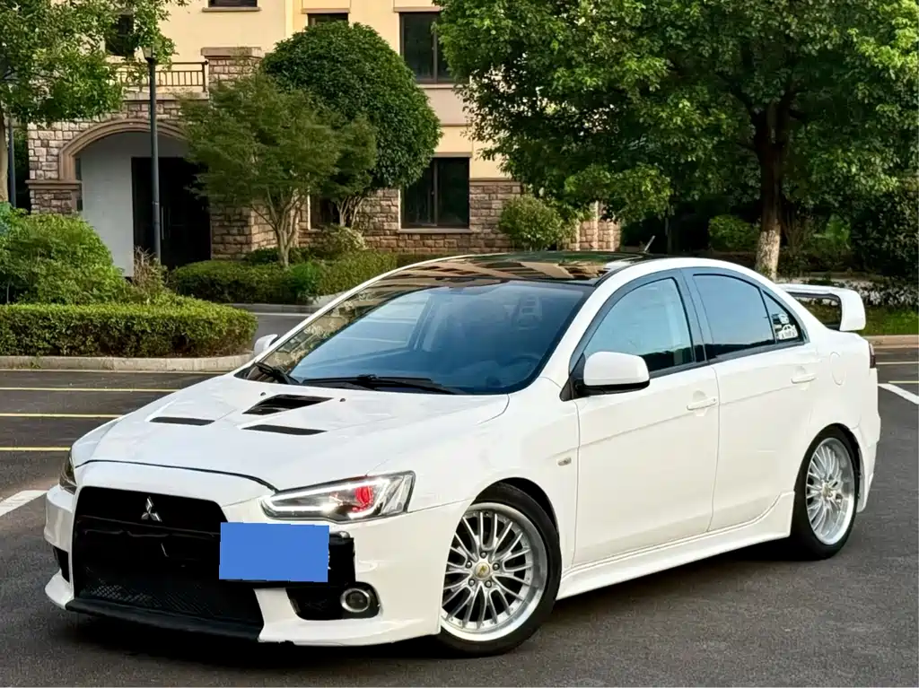Yishen 2013 Fashion Edition 1.8L Manual Comfort Type купить на сайте DeffCars