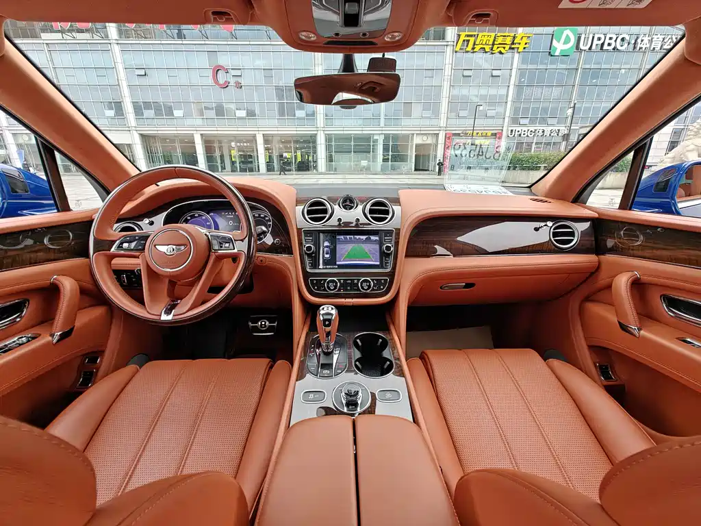 Bentayga 2018 4.0T V8 купить на сайте DeffCars