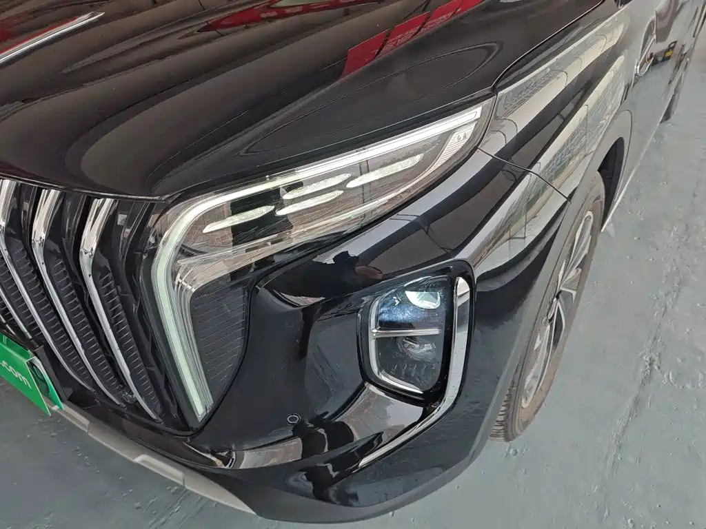 Hongqi HS7 PHEV 2024 2.0T PHEV four-wheel drive Qichang version 7 seats купить на сайте DeffCars