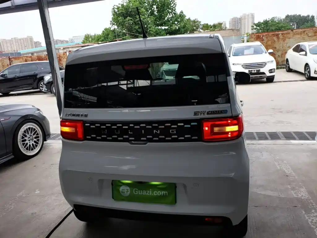 Hongguang MINIEV 2020 Relaxed Model Sanyuan Lithium купить на сайте DeffCars