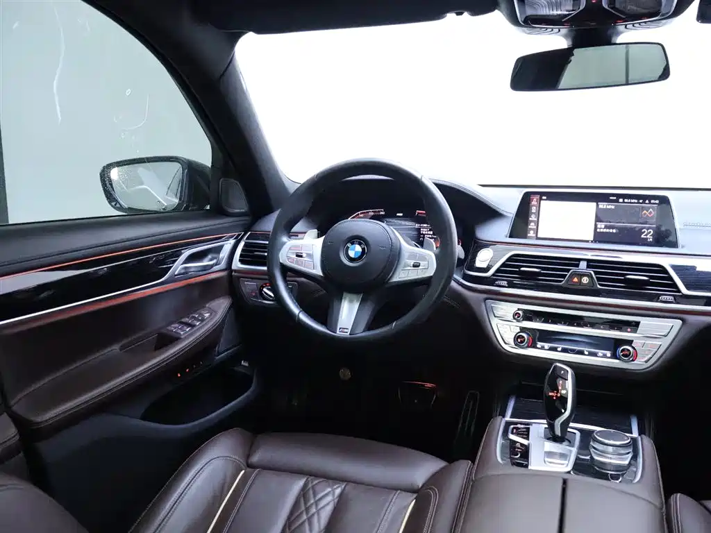 BMW 7 Series 2019 730Li M Sports Package купить на сайте DeffCars