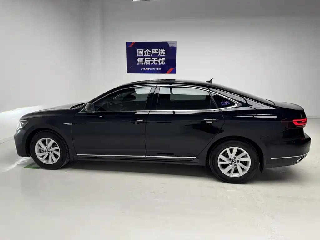 Passat Plug-in Hybrid 2022 430PHEV Hybrid Business Edition купить на сайте DeffCars