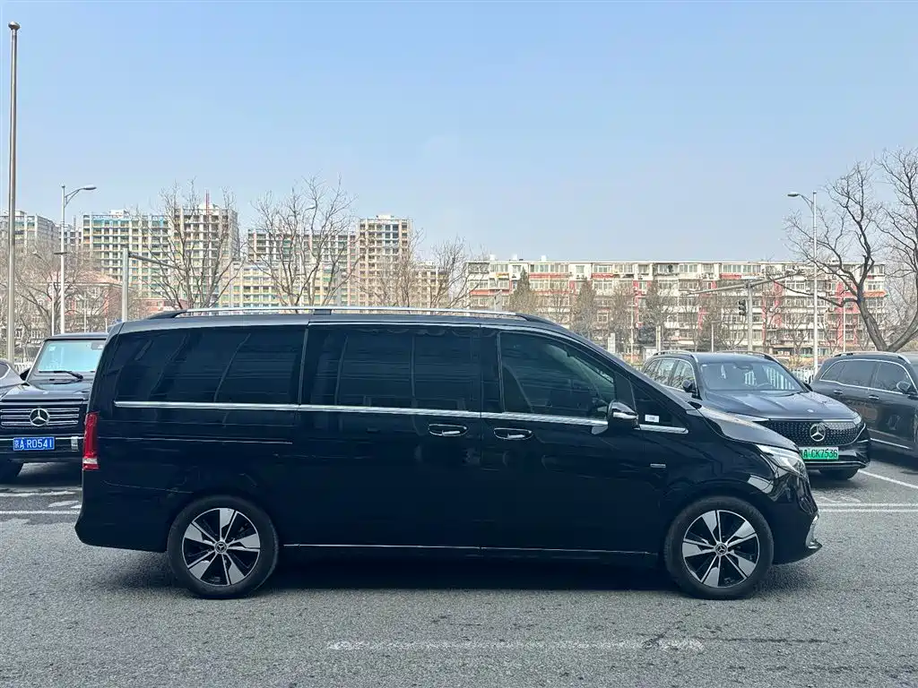 Mercedes-Benz V-Class 2022 V 260 Premium Edition купить на сайте DeffCars