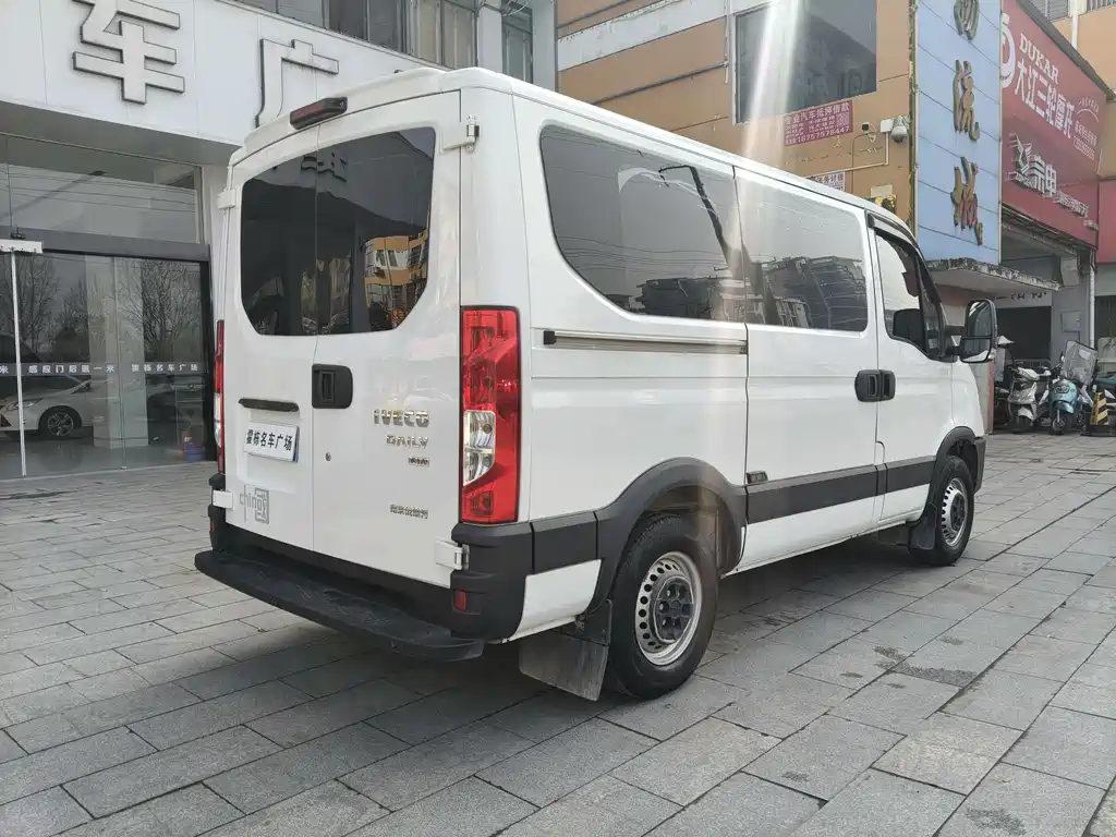 Iveco Wolfson 2020 2.3T Manual Chaorui Short Axis Low Roof High Power F1A купить на сайте DeffCars