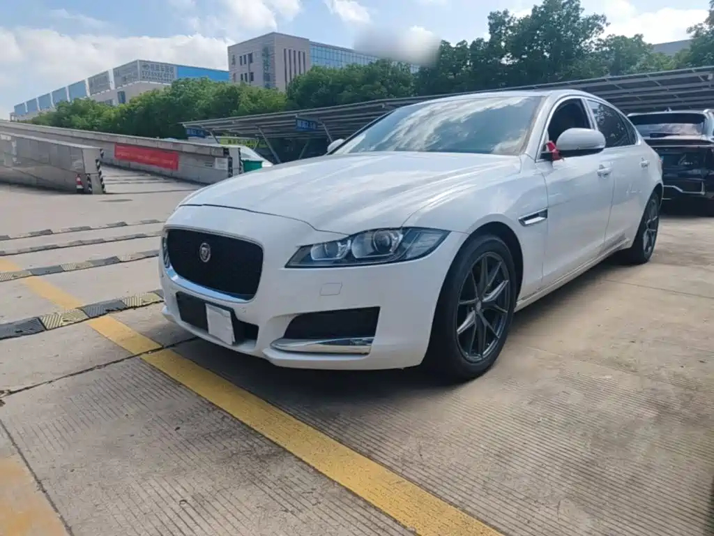 Jaguar XFL 2019 XFL 2.0T 200PS 2WD Elite Edition купить на сайте DeffCars