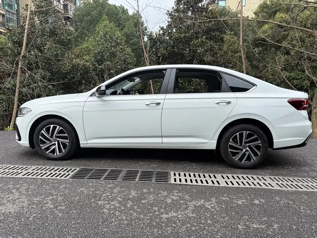 Lavida 2023 280TSI DSG Starry Sky Full Edition купить на сайте DeffCars