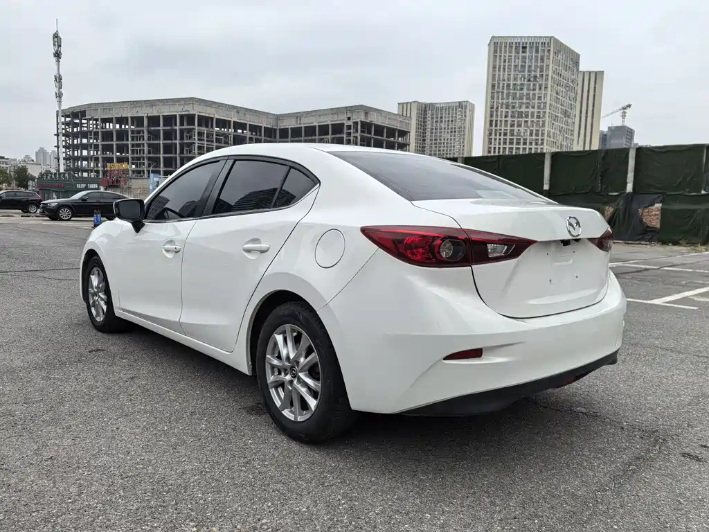 Mazda3 Angkesela 2016 sedan 1.5L automatic comfort type купить на сайте DeffCars